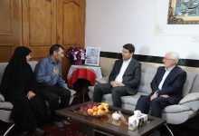 دیدار وزیر ارتباطات با خانواده شهید مایوان در بجنورد / وزیر ارتباطات , شهید , خانواده شهید , بجنورد , امیر بهادر مایوان