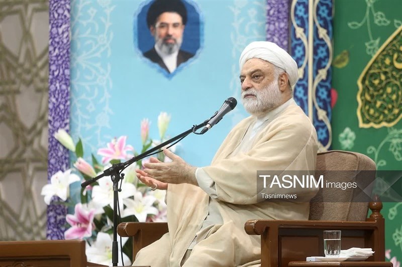 محبت پیامبر اکرم(ص) باید در رفتار اجتماعی وخانوادگی مردم ظهور پیدا کند / اخبار قم - اخبار استانها