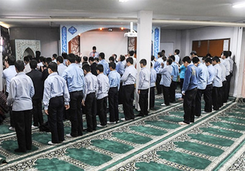 اقامه نماز در مدارس، استراتژی تربیتی نسل آینده / اخبار اردبیل - اخبار استانها