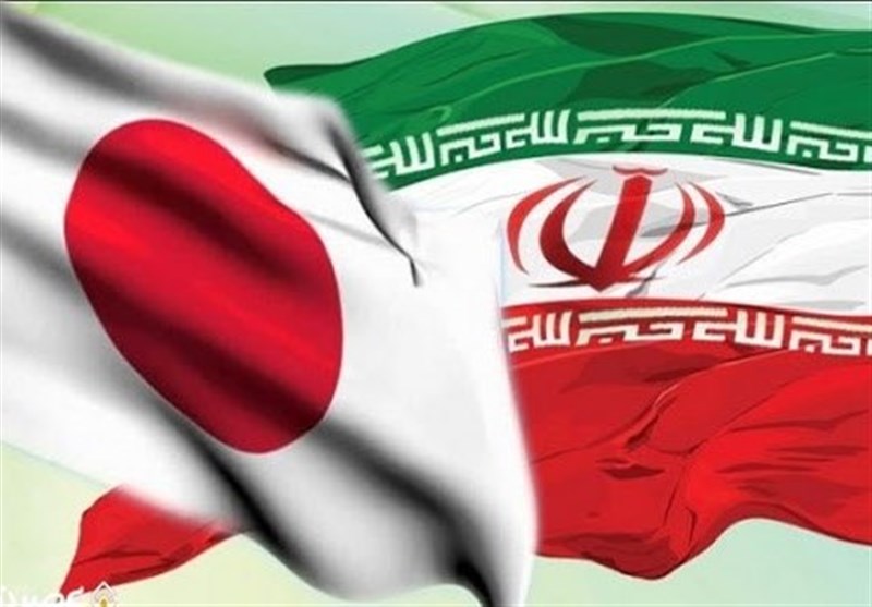 ادای احترام هیئت ایرانی و ژاپنی در میناب به شهدای دانشآموز شجرهطیبه / اخبار هرمزگان - اخبار استانها