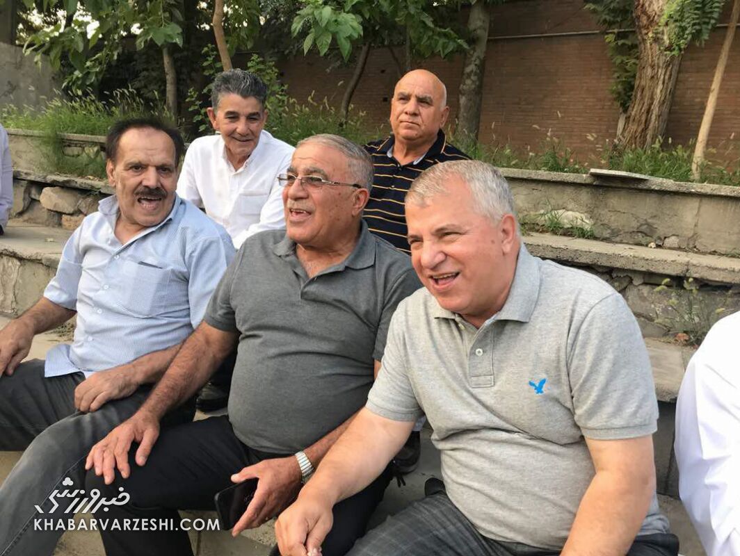علی پروین: پرسپولیس تا ۵۰ سال دیگر هم نمیتواند استقلال را ششتایی کند / علی پروین , پرسپولیس , استقلال , دربی تهران , فوتبال ایران