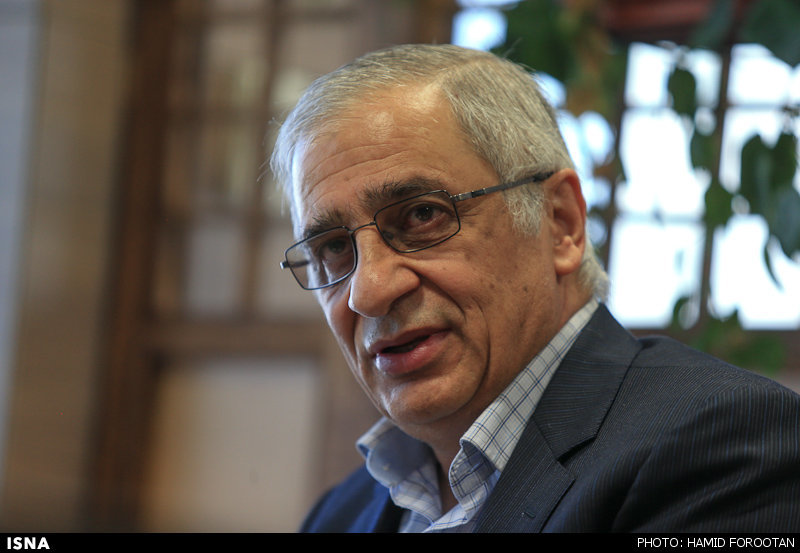 رئیسکل اسبق بانک مرکزی: بورس نتوانسته رقیب بانکها شود و نظام بانکی نیازمند اصلاح است / بانک مرکزی , بورس , بازار سرمایه , نظام بانکی , پسانداز