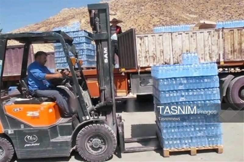 ارسال 100 هزار بطری آب از زنجان به هرمزگان / اخبار زنجان - اخبار استانها