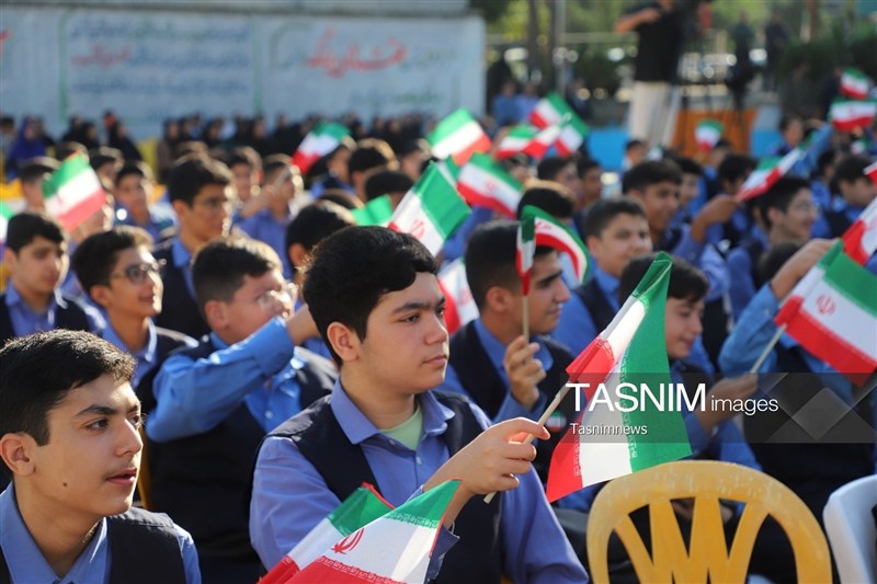 آمادگی روحی دانشآموزان برای بازگشت به مدرسه پس از چند ماه تعطیلی / اخبار قم - اخبار استانها
