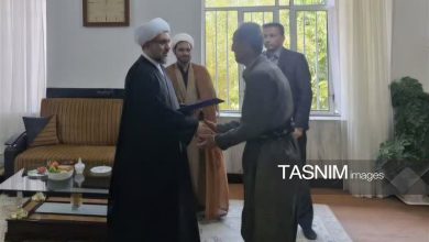 روایت ماندگار ایثار در خانه شهدا؛ مسئولان پای درد دل خانوادهها نشستند / اخبار کردستان - اخبار استانها