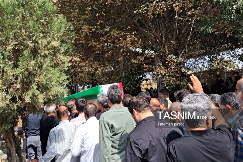 پیکر مطهر خلبان شهید حسین مهدویان در قزوین تشییع شد / اخبار قزوین - اخبار استانها