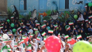 توزیع 2 هزار پرچم جمهوری اسلامی در مدارس اهواز / اخبار خوزستان - اخبار استانها
