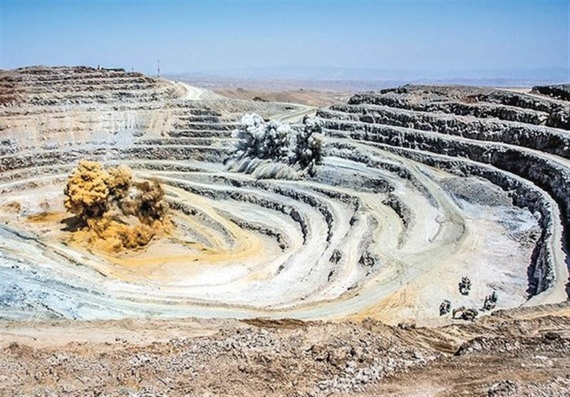 معدن زیر فشار چندگانه/ برق و سوخت نیست، ماشینآلات فرسودهاند! / اخبار زنجان - اخبار استانها