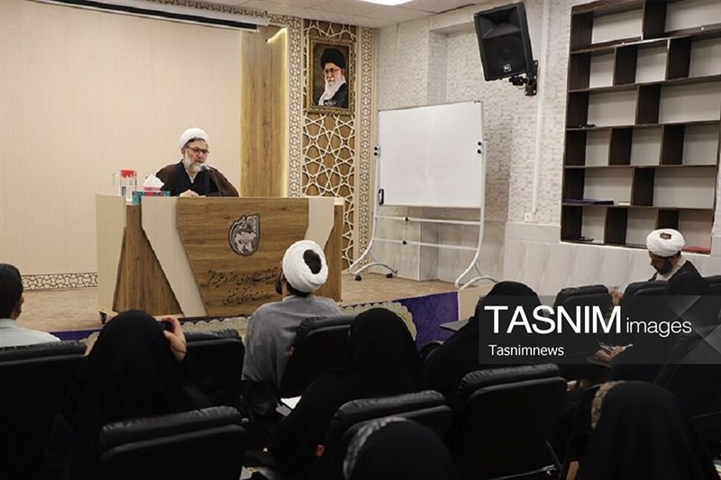 مبلغان دینی نباید در برابر سختیها دچار یأس شوند / اخبار قم - اخبار استانها
