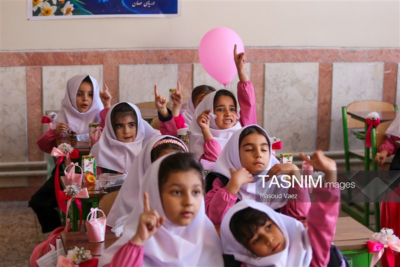 آغاز سال تحصیلی با حضور بیش از 307 هزار دانشآموز یزدی / اخبار یزد - اخبار استانها