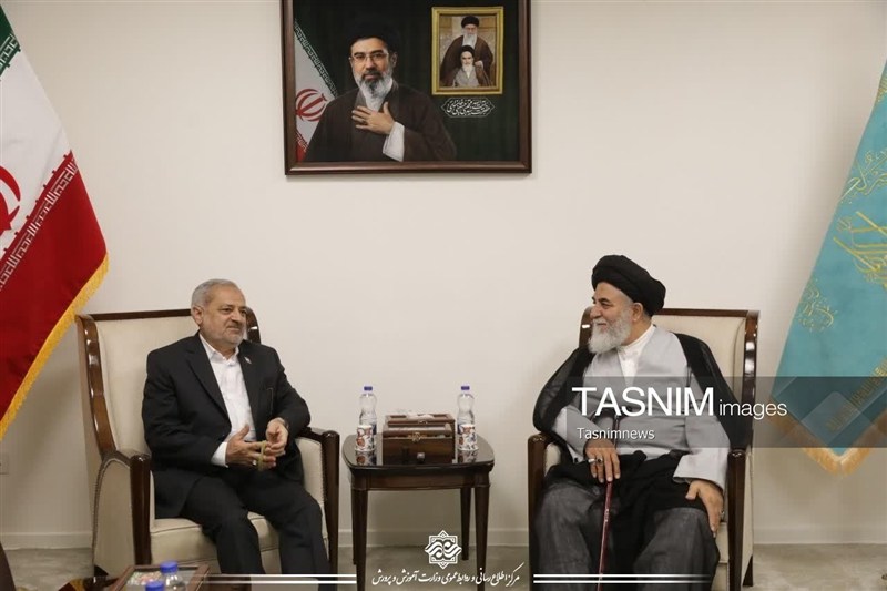 روایتی از خلوت رهبر شهید در جمکران/ ماجرای 2 رکعت نماز در 50 دقیقه / اخبار قم - اخبار استانها