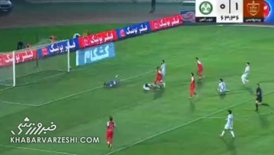 پوریا پورعلی، گل دوم پرسپولیس برابر ذوبآهن را به ثمر رساند / پرسپولیس , ذوبآهن , پوریا پورعلی , لیگ برتر , گل دوم