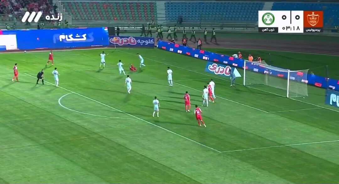 ابهام در محوطه جریمه؛ صحنهای مشکوک در دیدار پرسپولیس - ذوب آهن / پرسپولیس , ذوب آهن , اورونوف , لیگ برتر , صحنه مشکوک