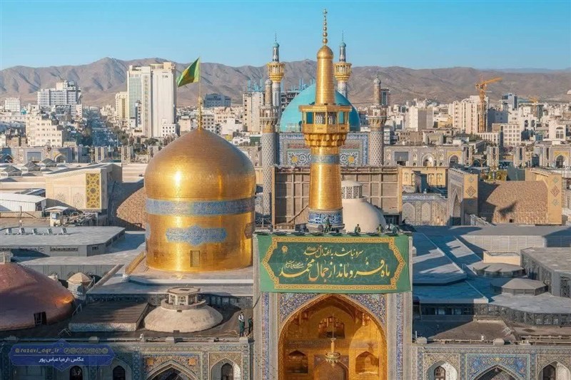 چهارشنبهای به رنگ گنبد طلا؛ روایت دلدادگی زائران در حریم رضوی / اخبار خراسان رضوی - اخبار استانها