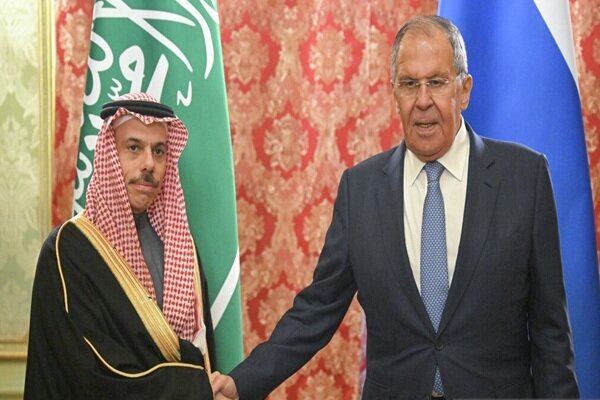 لاوروف: مسکو به حلوفصل وضعیت پرتنش در غرب آسیا علاقهمند است