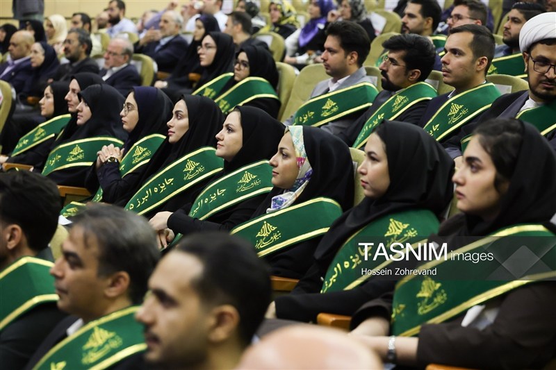 دانشجویان دانشگاه تهران و امیرکبیر در جمع برگزیدگان جایزه البرز / اخبار سیاسی روز , اخبار حوزه علمیه و دانشگاه