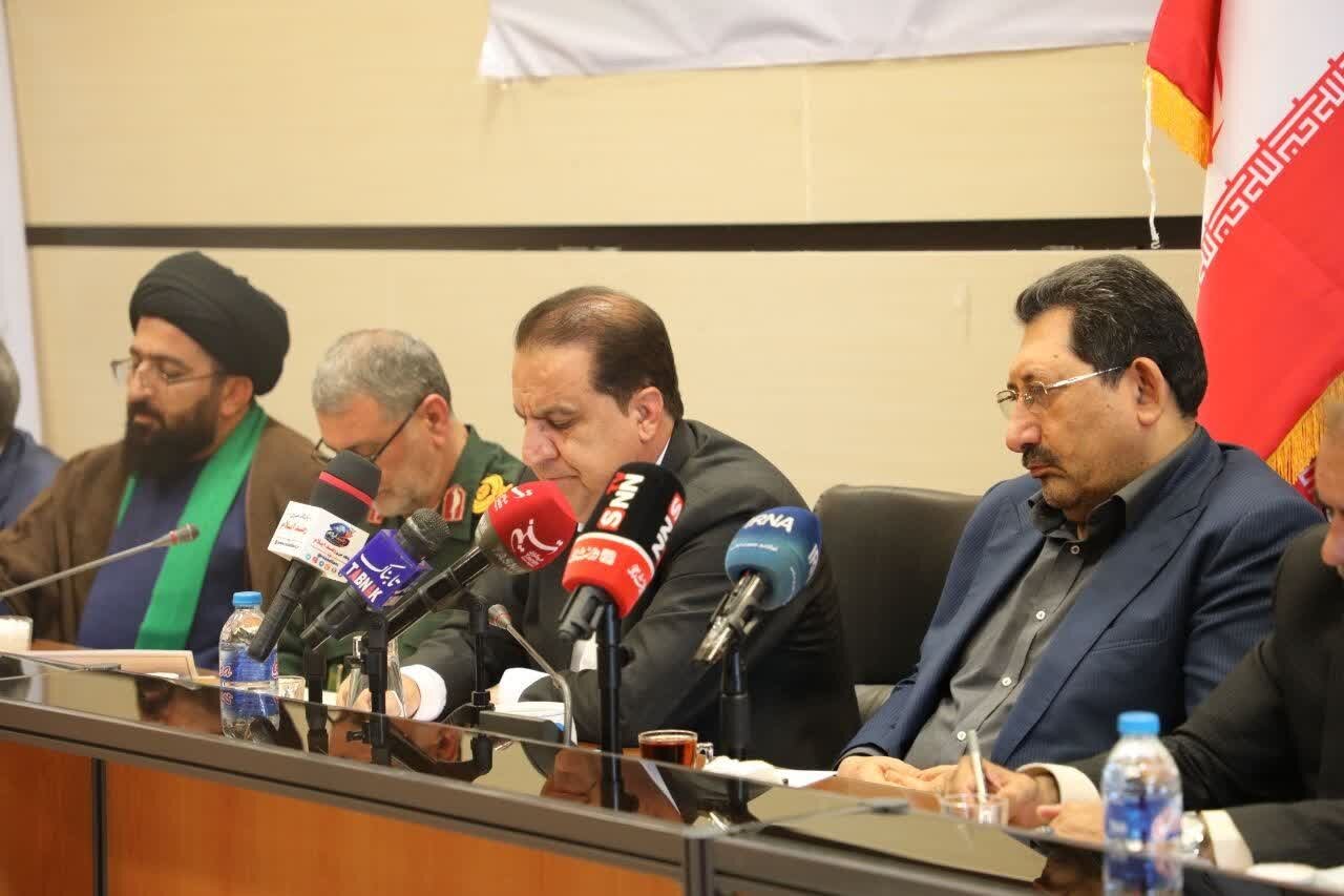 وزیر صمت: توسعه صنایع پاییندستی نفت و گاز در ایلام به اشتغال پایدار منجر میشود / وزیر صمت , ایلام , نفت و گاز , صنایع پاییندستی , اشتغال پایدار