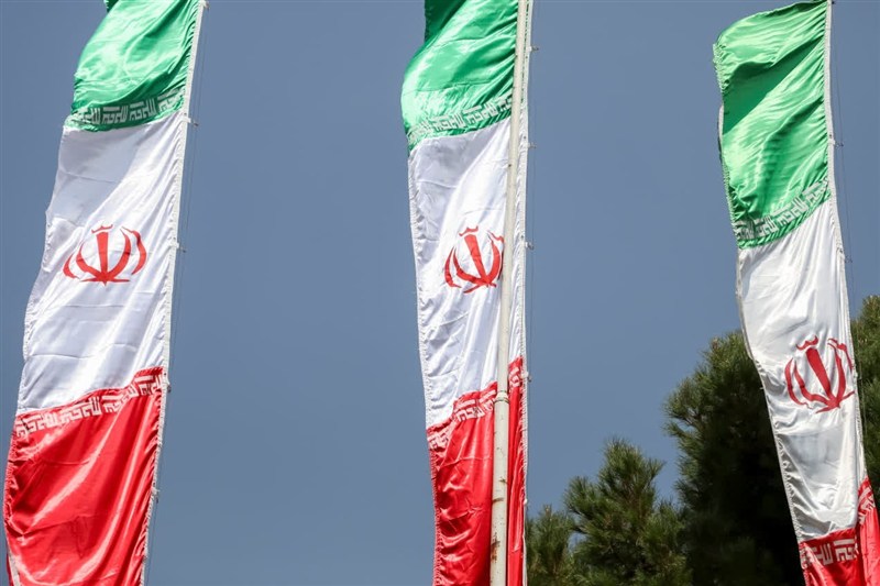 آیین اهتزاز پرچم با حضور دانشگاهیان در دانشگاه کشاورزی خوزستان / اخبار خوزستان - اخبار استانها