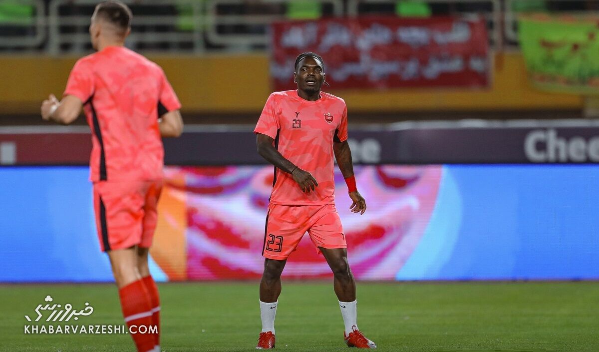 بیفوما؛ ستاره پرسپولیس به دلیل سرماخوردگی از بازی دوستانه دور ماند / پرسپولیس , بیفوما , فوتبال ایران , دیدار دوستانه , سرماخوردگی