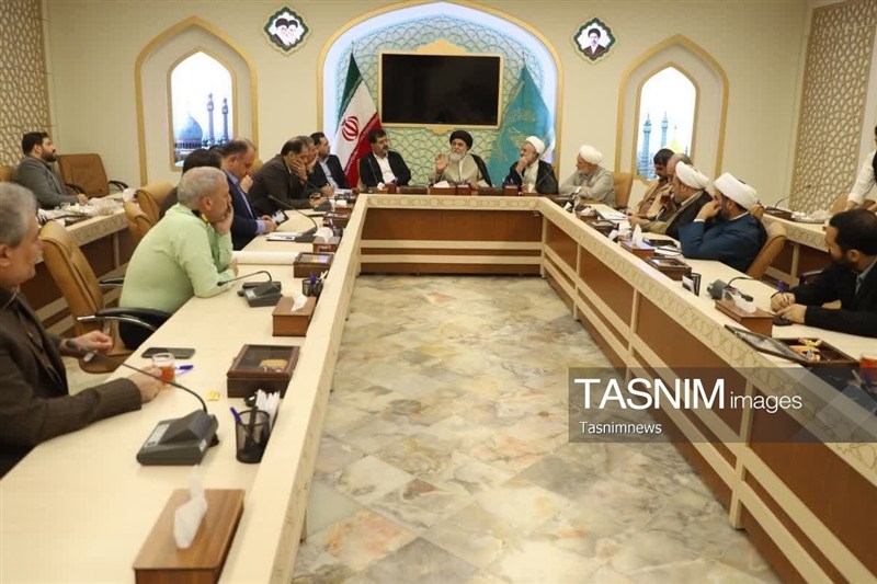 بررسی طرحهای زیرساختی و توسعهای پیرامون مسجد مقدس جمکران / اخبار قم - اخبار استانها