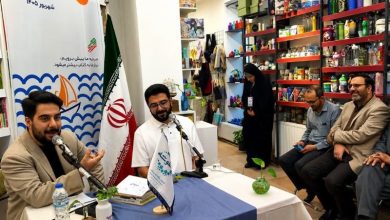 حامد عسکری:هنوز ادبیات آدمها را جمع میکند/خوانش غزل با من برنو بردوش / اخبار همدان - اخبار استانها