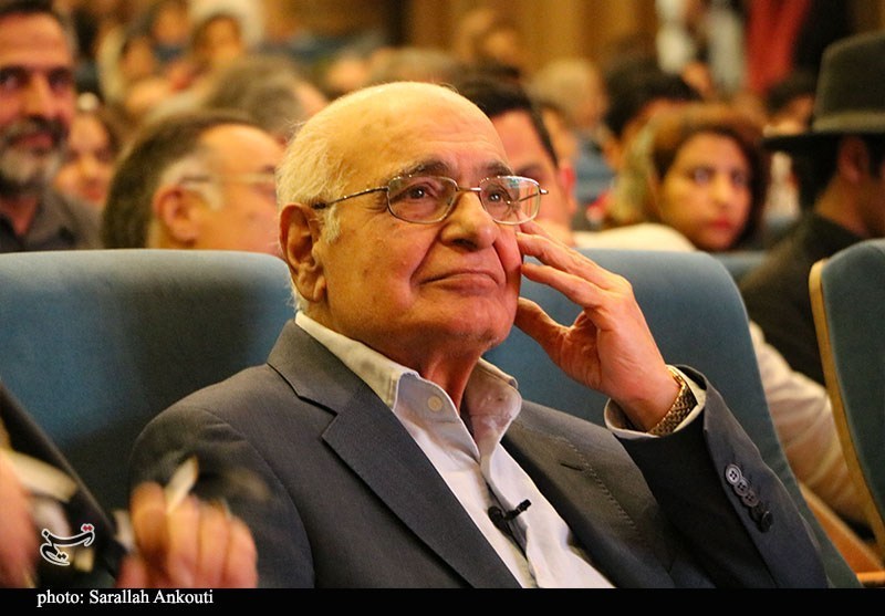 هوشنگ مرادی کرمانی؛ مردی که از دل کویر، کودکی ایران را روایت کرد / اخبار کرمان - اخبار استانها
