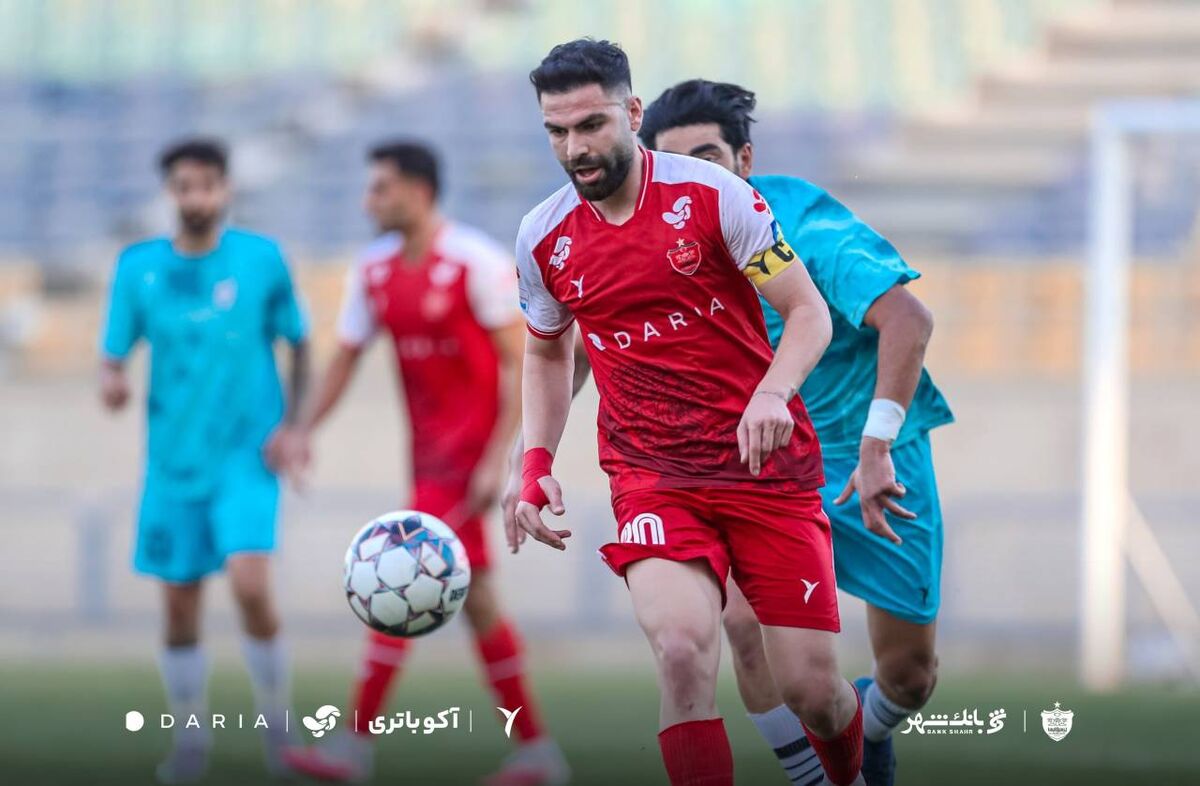 پرسپولیس در دیداری دوستانه مغلوب چادرملو شد؛ غیبت بازیکنان کلیدی و حضور جوانان / پرسپولیس , چادرملو , بازی دوستانه , بازیکنان جوان , نقل و انتقالات