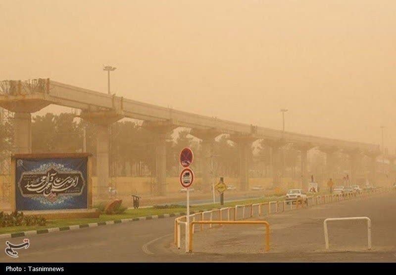 آلودگی هوا و گرد و غبار؛ مهمترین چالشهای زیستمحیطی قم / اخبار قم - اخبار استانها