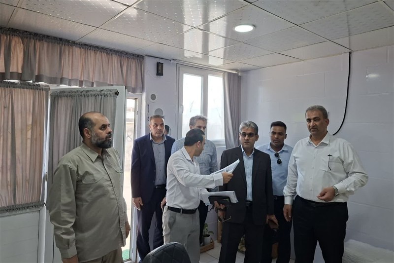 پرداخت خسارت به خانوادههای آسیبدیده از جنگ تحمیلی در جزیره خارگ / اخبار بوشهر - اخبار استانها