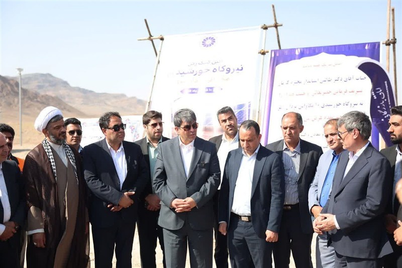 ورود 700مگاوات ظرفیت تولید برق خورشیدی استان کرمان به مدار تاپایان سال / اخبار کرمان - اخبار استانها