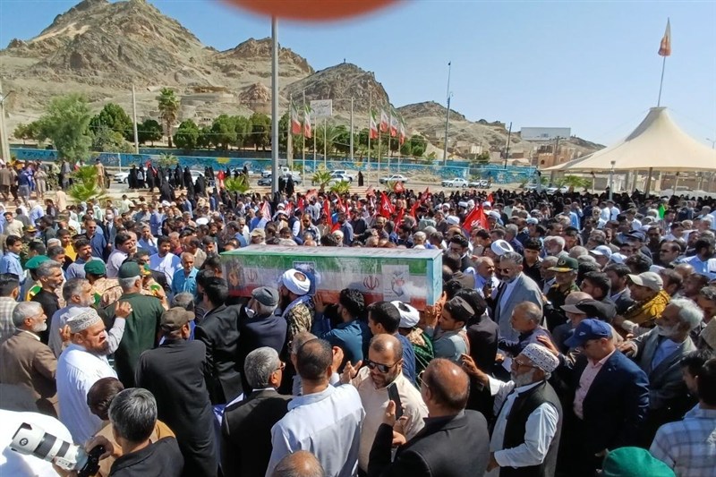 زاهدان پیکر شهید مولوی گرگیج را با پیام وحدت بدرقه کرد+ عکس / اخبار سیستان و بلوچستان - اخبار استانها