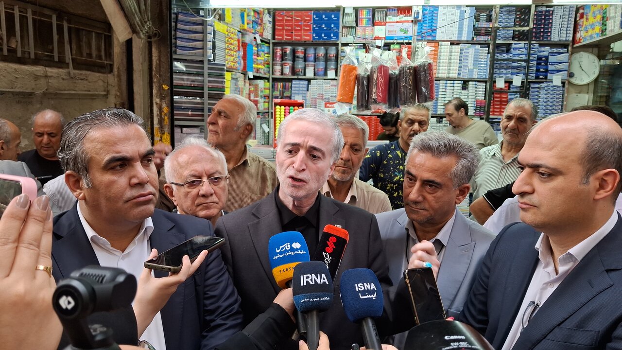 هشدار رئیس اتاق اصناف تهران درباره افزایش خودسرانه قیمتها / اتاق اصناف , گرانی , قیمت مصوب , ستاد تنظیم بازار , تعزیرات