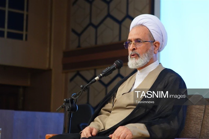 آیتالله اعرافی: نرمافزار اداره جامعه اسلامی باید از فقه استخراج شود / اخبار قم - اخبار استانها