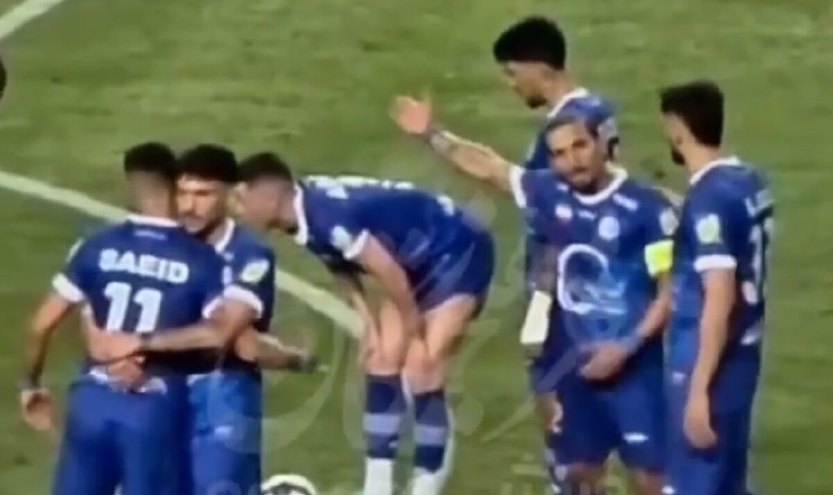 حردانی از استقلال کنار گذاشته شد؛ دلیل مخالفت با بختیاریزاده در دربی / صالح حردانی , استقلال , سهراب بختیاری زاده , دربی ۱۰۷ , فوتبال ایران