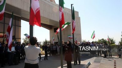 اهتزاز پرچم مقدس ایران در دانشگاه علوم پزشکی زنجان + تصاویر / اخبار زنجان - اخبار استانها