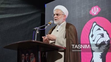انسان جانفدا ایستادگی میکند/هیچ برنامهای مهمتر از حفظ خیابان نیست / اخبار کردستان - اخبار استانها