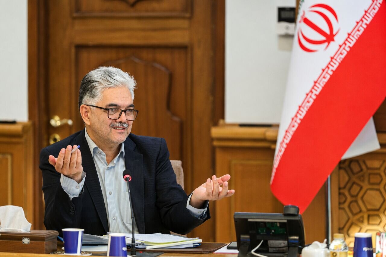 شهرداری تهران: مبدأ و مقصد تراکمهای اعطایی باید شفاف باشد / شهرداری تهران , تراکم , جبران خسارت جنگ , شورای عالی معماری و شهرسازی , کمیسیون ماده ۵