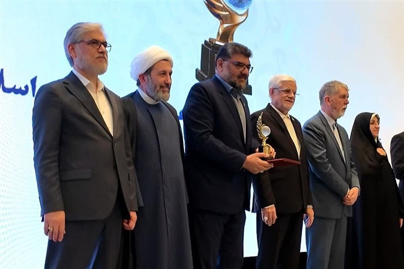 درخشش مرکز وکلای قوه قضائیه در جایزه ملی دیپلماسی فرهنگی ایران / اخبار فارس - اخبار استانها