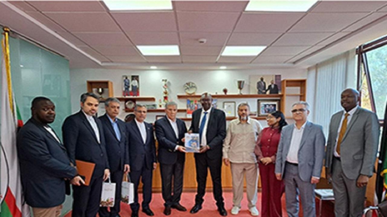 کنیا، دروازه ورود ایران به بازار آفریقا؛ فرصتهای توسعه همکاری اقتصادی / ایران و کنیا , تجارت آفریقا , اتاق بازرگانی , همکاری اقتصادی , بازار آفریقا