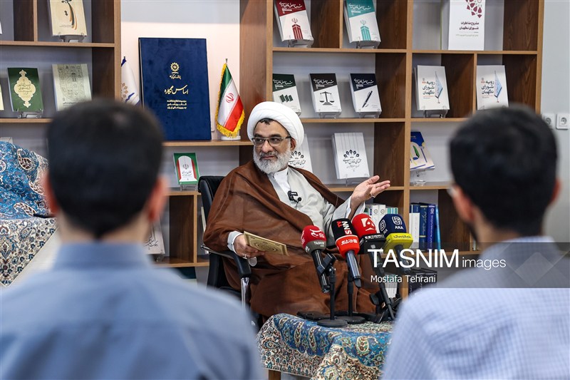 مستندنگاران در کنار مظلومیت ایران در جنگ اقتدار را نیز روایت کنند / اخبار سیاسی روز , اخبار حوزه علمیه و دانشگاه