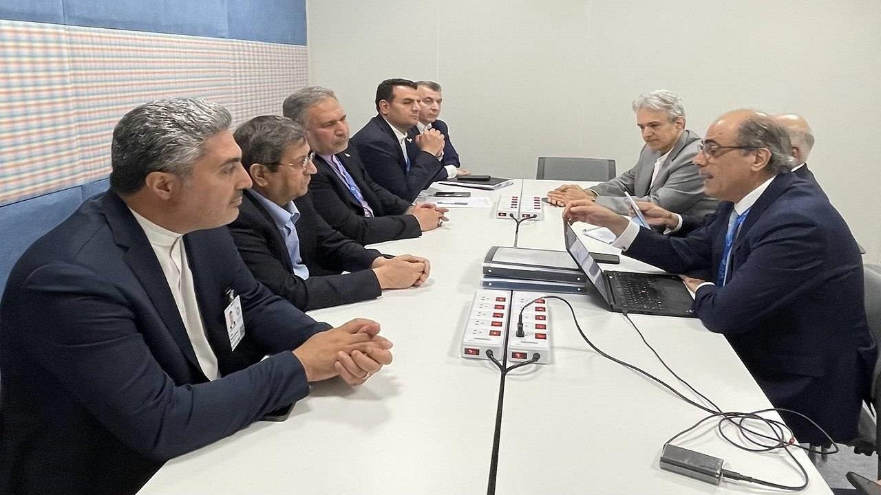 گفتوگوی رئیس بانک مرکزی با مدیر منطقهای صندوق بینالمللی پول؛ تاکید بر ارزیابی واقعبینانه اقتصاد ایران / بانک مرکزی , صندوق بین المللی پول , اقتصاد ایران , تعادل ارزی , رشد اقتصادی منطقه