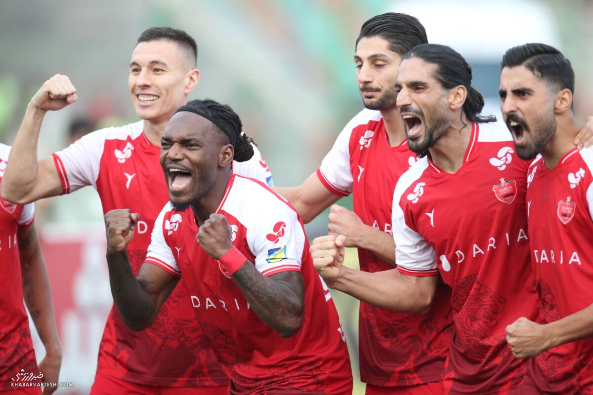 پرسپولیس با درخشش بیفوما و اورونوف، صنعت نفت را در هم کوبید / پرسپولیس , لیگ برتر , صنعت نفت آبادان , بیفوما , اورونوف