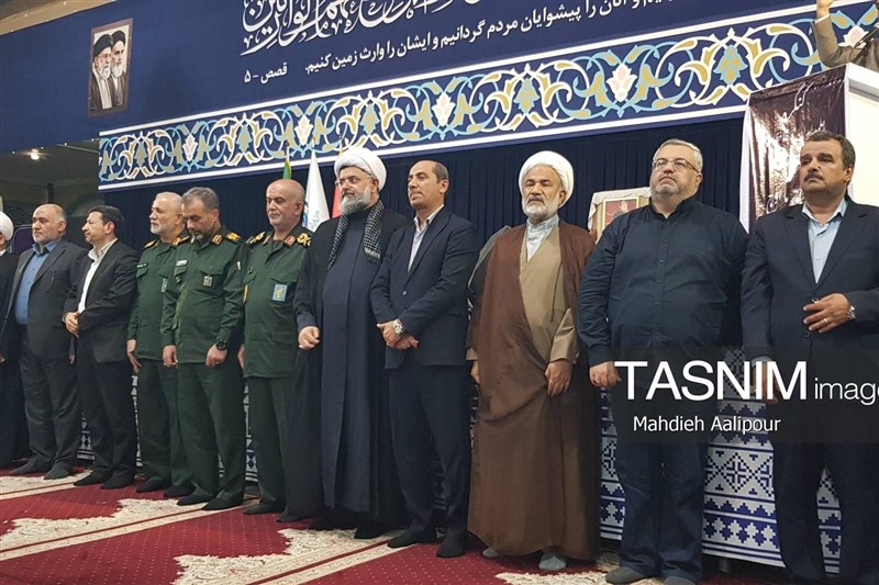 تجلیل از خانواده شهدای نبرد مستقیم با آمریکا در خلیج فارس در دشتی / اخبار بوشهر - اخبار استانها
