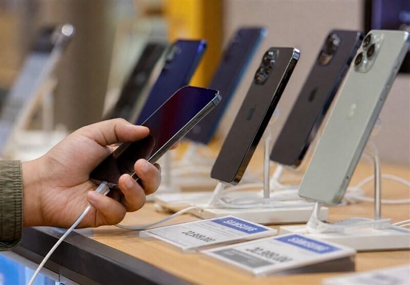 ضرورت واردات موبایل متناسب با نیاز کشور و پیگیری رفع مشکل رجیستری / واردات موبایل , رجیستری گوشی , اتاق اصناف تهران , قاچاق کالا , تلفن همراه