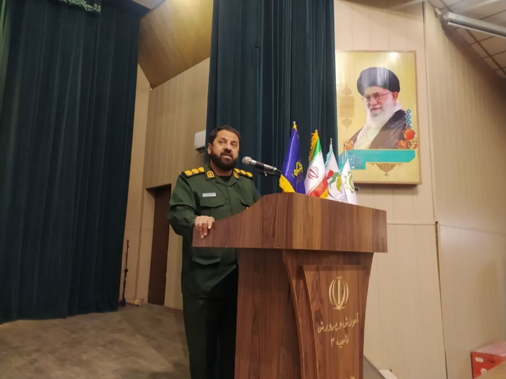 معلمان نقش کلیدی در حفظ امنیت فرهنگی کشور دارند / اخبار فارس - اخبار استانها