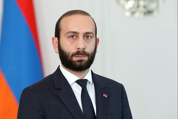 میرزویان: ایروان برای روابط خود با تهران ارزش و اهمیت بسیاری قائل است