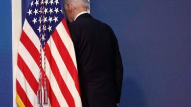 האתגר החדש של הסנאט בשאלה האם להישאר או לעזוב את ביידן