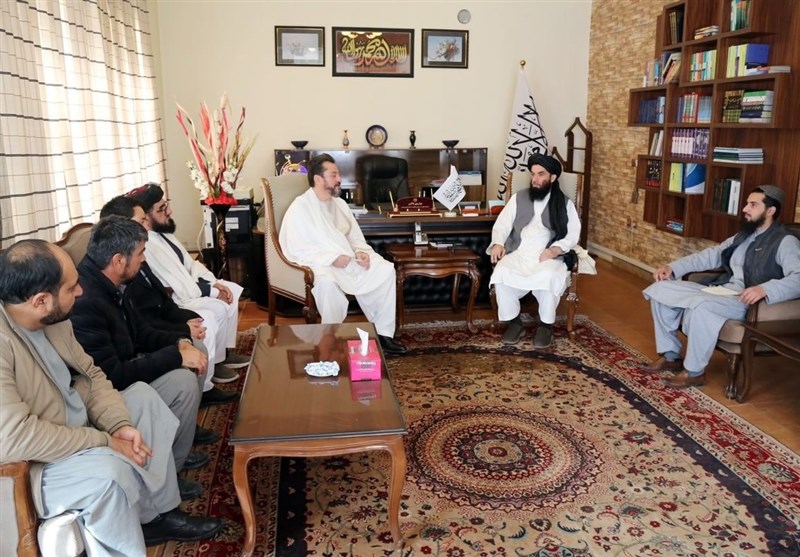 המשך חלוקת כרטיסי חסינות לפקידי ממשלת אפגניסטן לשעבר