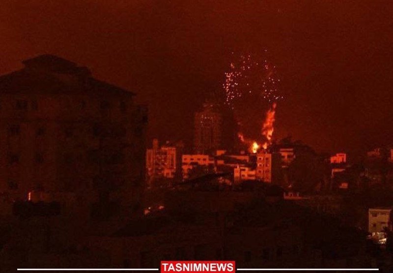 היום ה-60 ל"סערת אלאקצא" | התעקשות המשטר הציוני על התפשטות ההרג וההרס ברצועת עזה / הפצצה כבדה של דיר אל-בלח וחאן יונס