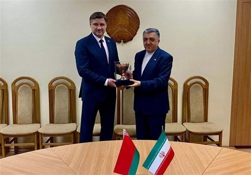 השר הבלארוסי: אנחנו יכולים ליצור פרק חדש של יחסים כלכליים בין טהראן ומינסק